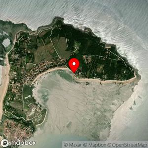 Map showing location at 46.019072, -1.165025