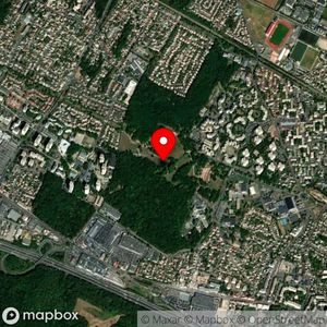 Map showing location at 48.993988, 2.211685