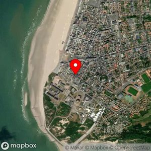 Map showing location at 50.402761, 1.561327