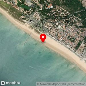 Map showing location at 46.784680, -2.079739