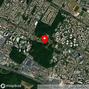 Map showing location at 48.993850, 2.211472