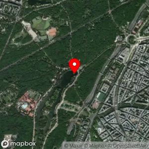 Map showing location at 48.867763, 2.264964