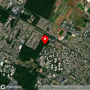 Map showing location at 48.998324, 2.216116