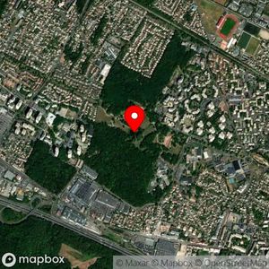 Map showing location at 48.993872, 2.211883