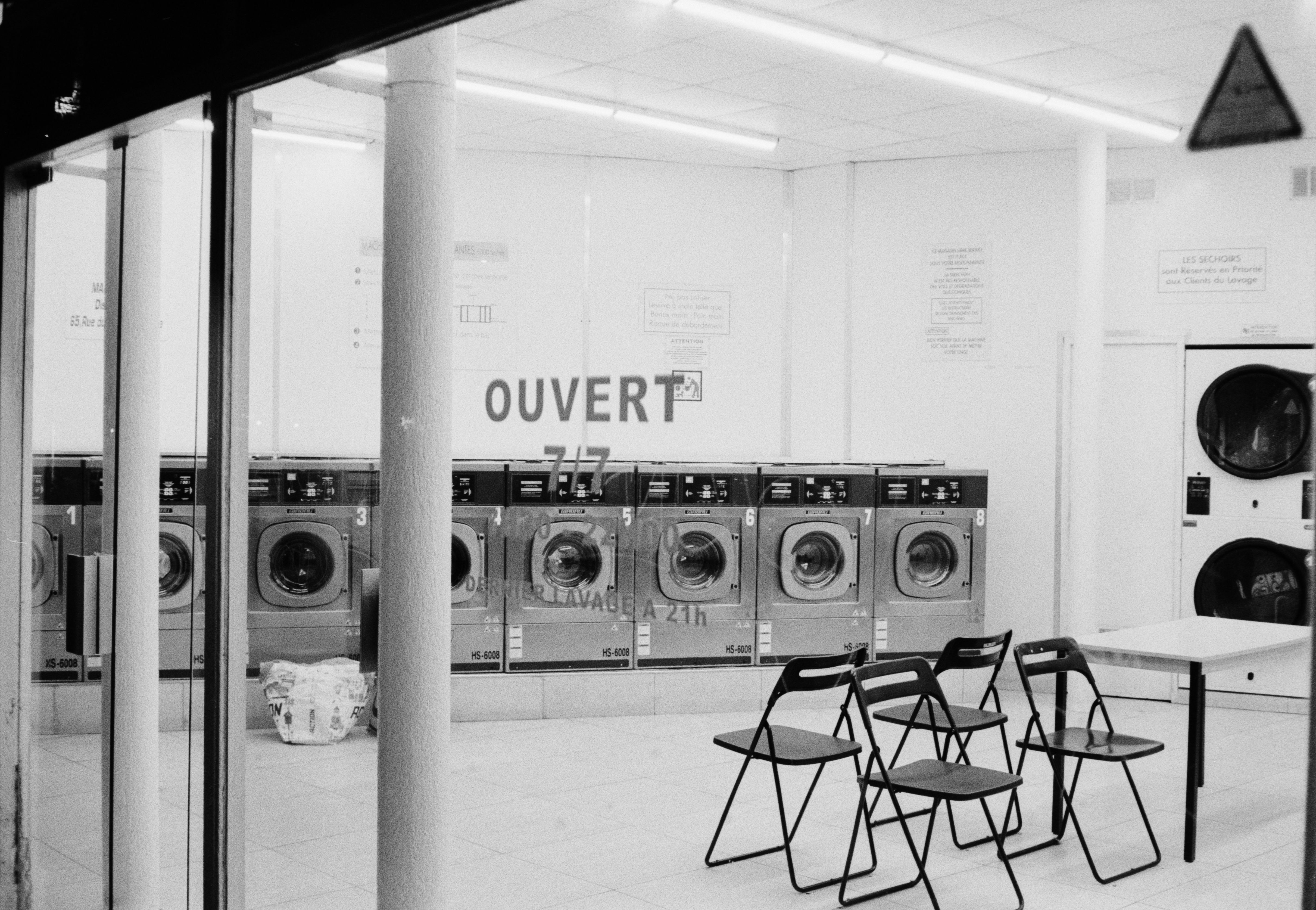 Canon Canonet 28 | Canon 40mm f/2.8 | Kodak Tri-X 400